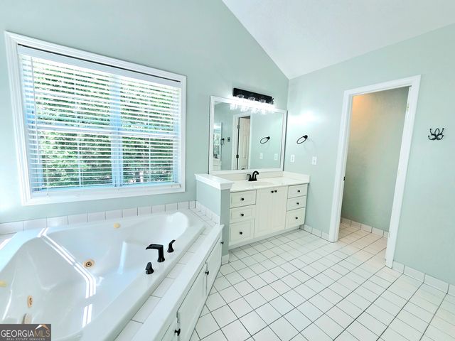 150 Canal Place, Fayetteville, GA 30215