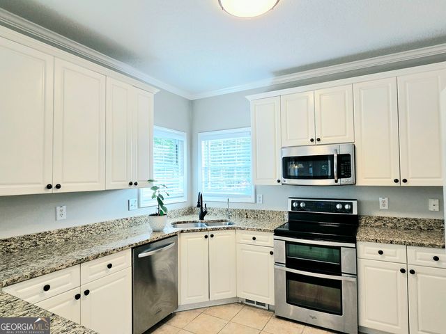150 Canal Place, Fayetteville, GA 30215