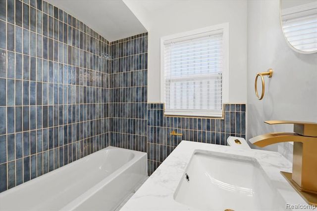 15895 Coram Street, Detroit, MI 48205