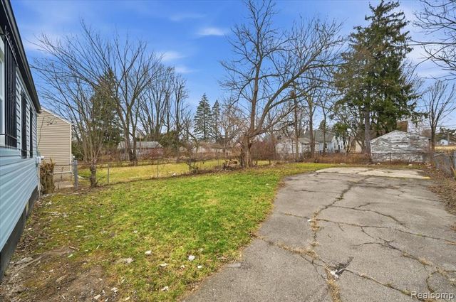 15895 Coram Street, Detroit, MI 48205