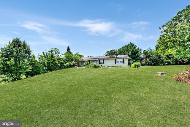 49 N MAIN ST N, Smithsburg, MD 21783