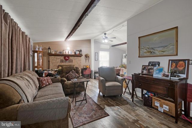 49 N MAIN ST N, Smithsburg, MD 21783