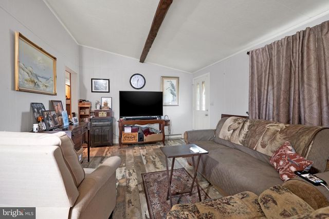 49 N MAIN ST N, Smithsburg, MD 21783
