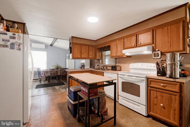 49 N MAIN ST N, Smithsburg, MD 21783