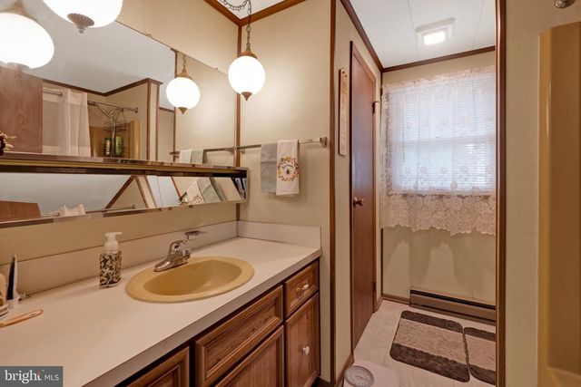 49 N MAIN ST N, Smithsburg, MD 21783