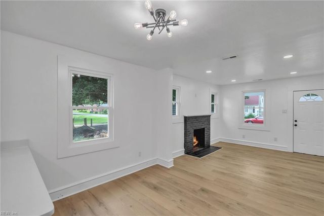 222 N Fifth ST, Hampton, VA 23664