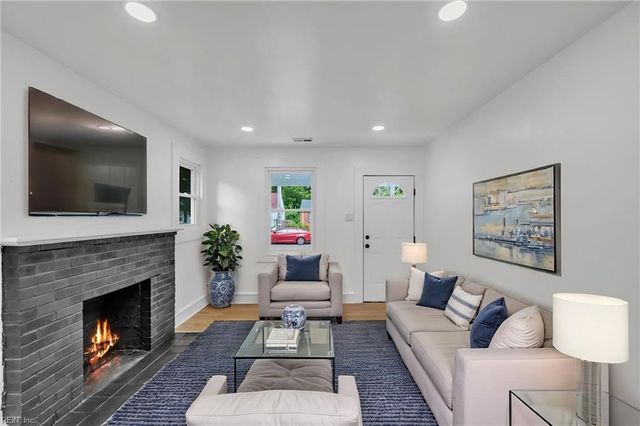 222 N Fifth ST, Hampton, VA 23664