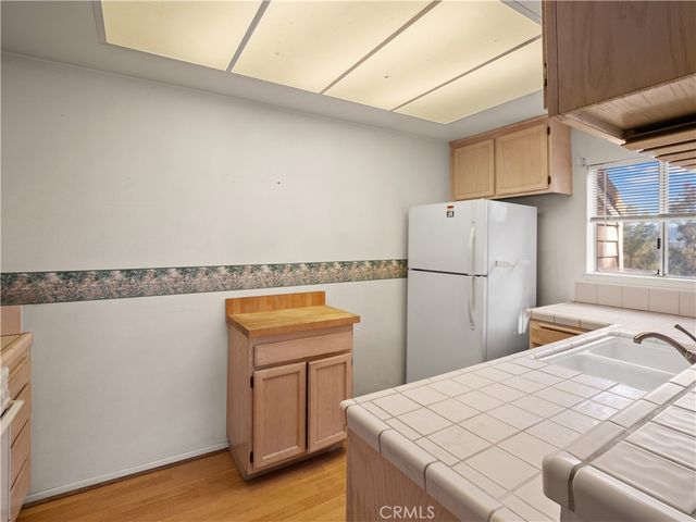 24528 Mcbean Parkway 30, Valencia, CA 91355