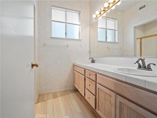 24528 Mcbean Parkway 30, Valencia, CA 91355