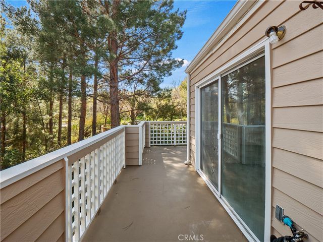 24528 Mcbean Parkway 30, Valencia, CA 91355