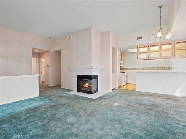 24528 Mcbean Parkway 30, Valencia, CA 91355