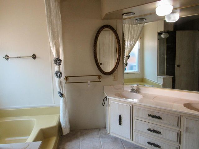 39405 Moronga Canyon Drive, Palm Desert, CA 92260