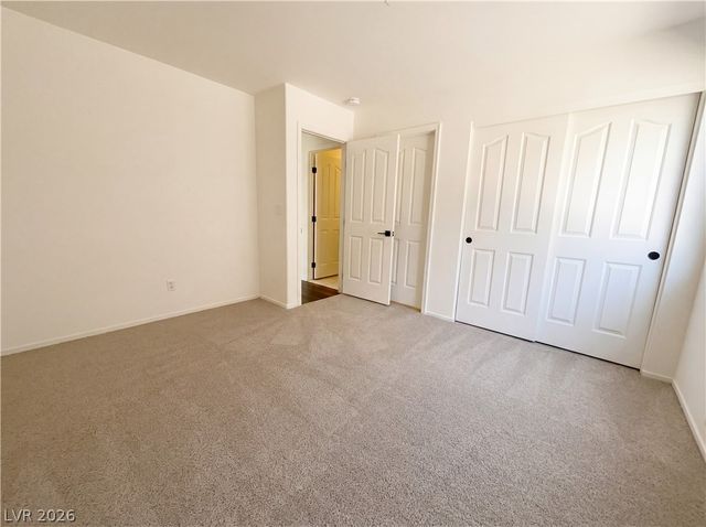 7848 Desert Bell Avenue, Las Vegas, NV 89128