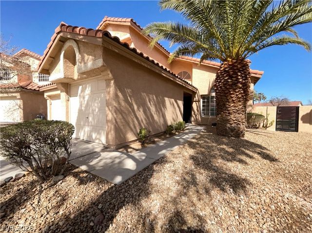 7848 Desert Bell Avenue, Las Vegas, NV 89128