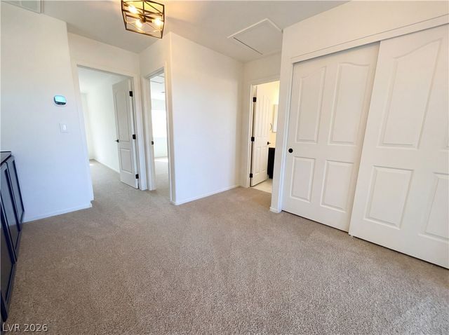 7848 Desert Bell Avenue, Las Vegas, NV 89128