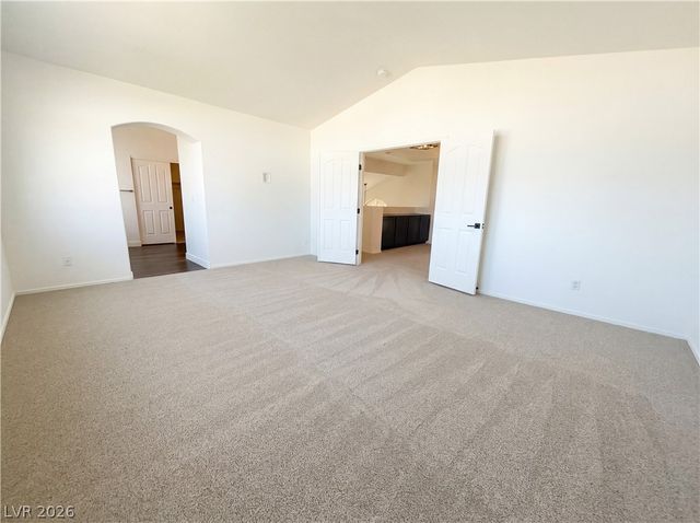 7848 Desert Bell Avenue, Las Vegas, NV 89128