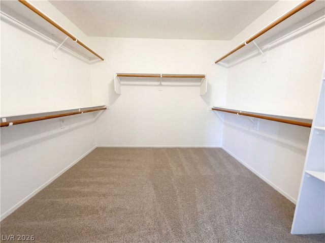 7848 Desert Bell Avenue, Las Vegas, NV 89128