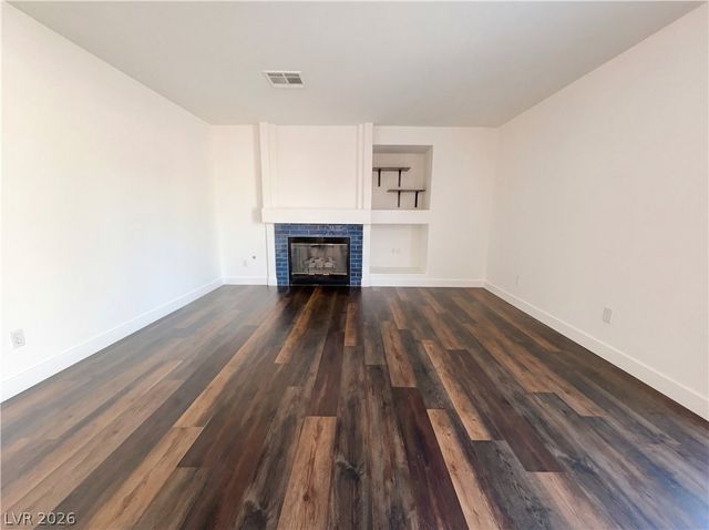 7848 Desert Bell Avenue, Las Vegas, NV 89128