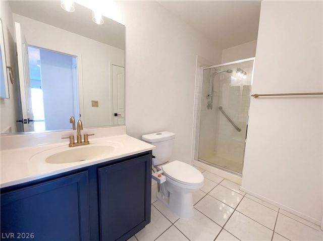 7848 Desert Bell Avenue, Las Vegas, NV 89128