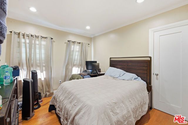4098 W 23rd Street, Los Angeles, CA 90018