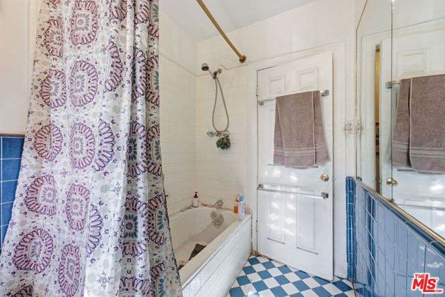 4098 W 23rd Street, Los Angeles, CA 90018