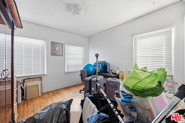 4098 W 23rd Street, Los Angeles, CA 90018