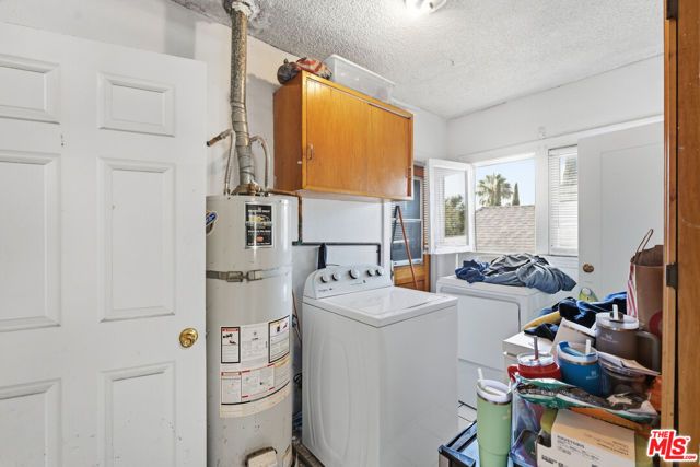 4098 W 23rd Street, Los Angeles, CA 90018