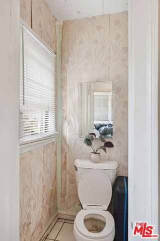 4098 W 23rd Street, Los Angeles, CA 90018