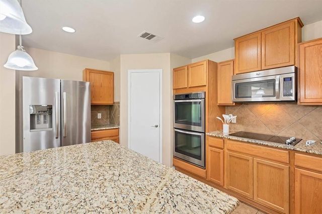 1203 Hyde Park DR, Round Rock, TX 78665