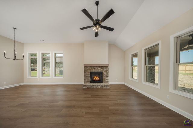 2 Pleasant Oaks Drive, Perry, GA 31069