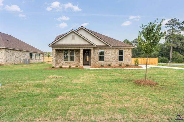 2 Pleasant Oaks Drive, Perry, GA 31069