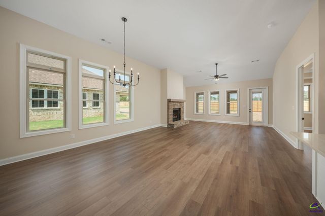 2 Pleasant Oaks Drive, Perry, GA 31069