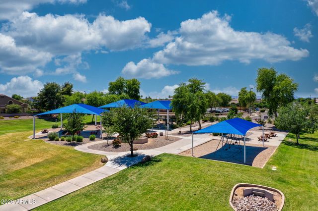 3249 E WILDHORSE Drive, Gilbert, AZ 85297