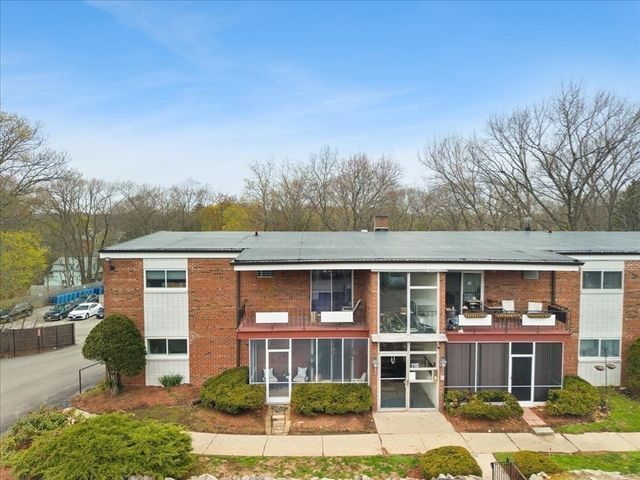 115 Grove St 1, Boston, MA 02132