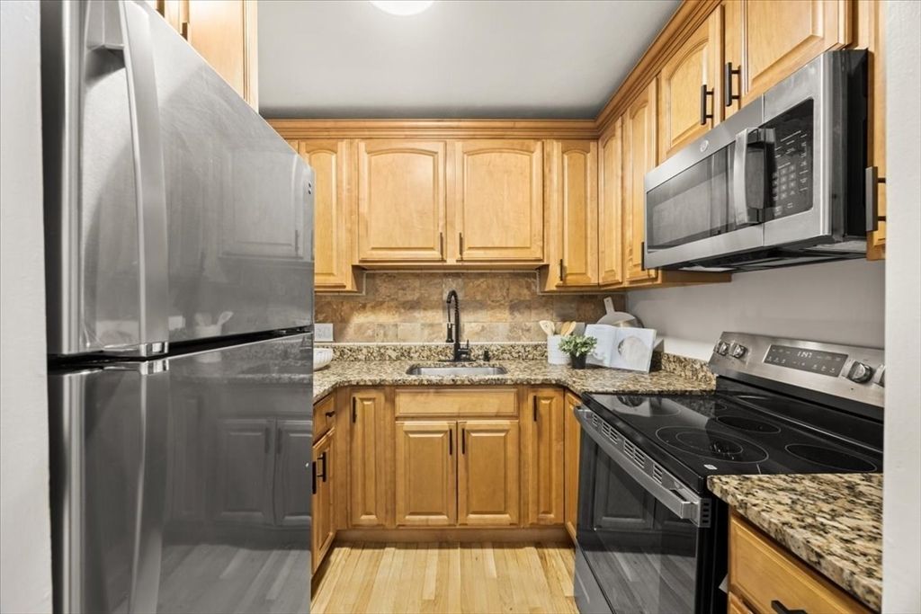 115 Grove St 1, Boston, MA 02132