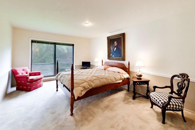 1060 Shermer Road 25, Northbrook, IL 60062