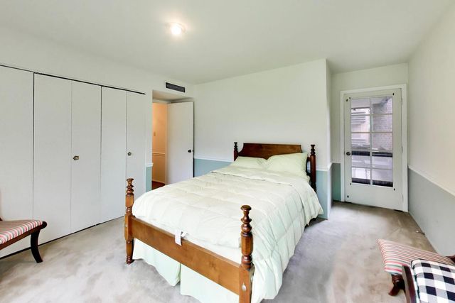 1060 Shermer Road 25, Northbrook, IL 60062