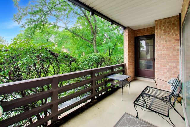 1060 Shermer Road 25, Northbrook, IL 60062