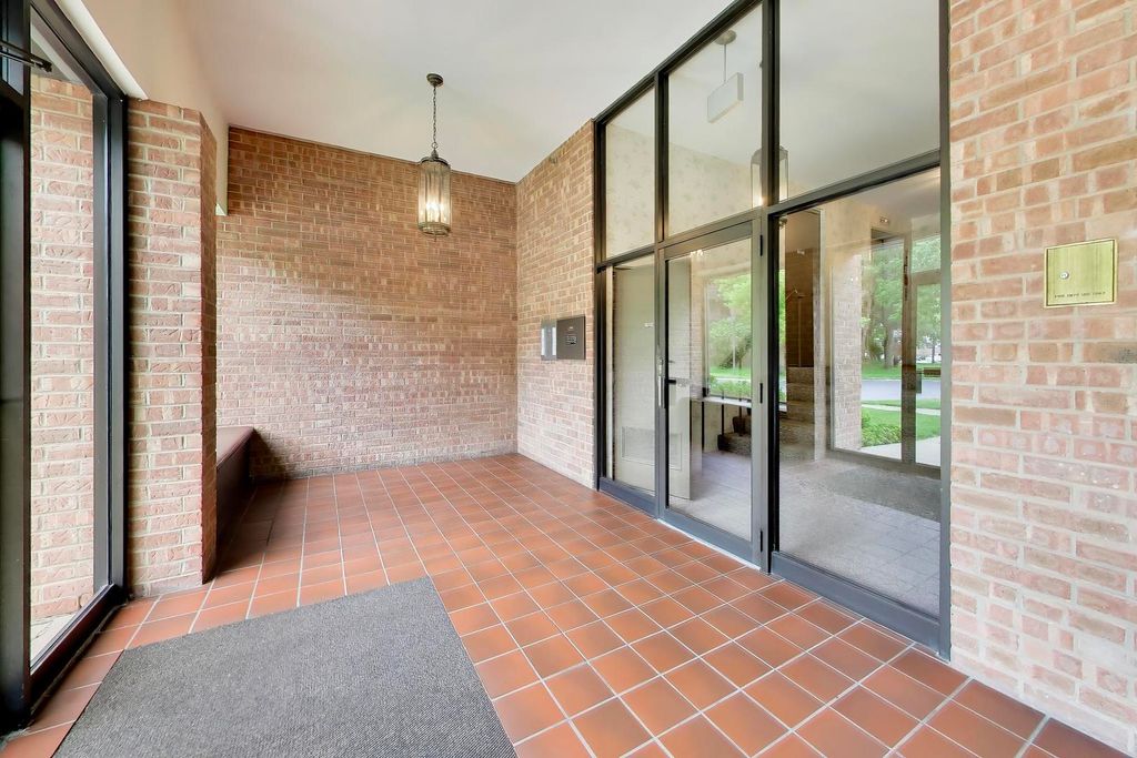 1060 Shermer Road 25, Northbrook, IL 60062 — photo 2