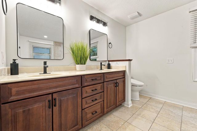 10265 Carmel Drive, Plain City, OH 43064