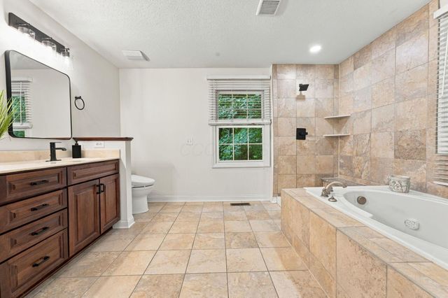10265 Carmel Drive, Plain City, OH 43064