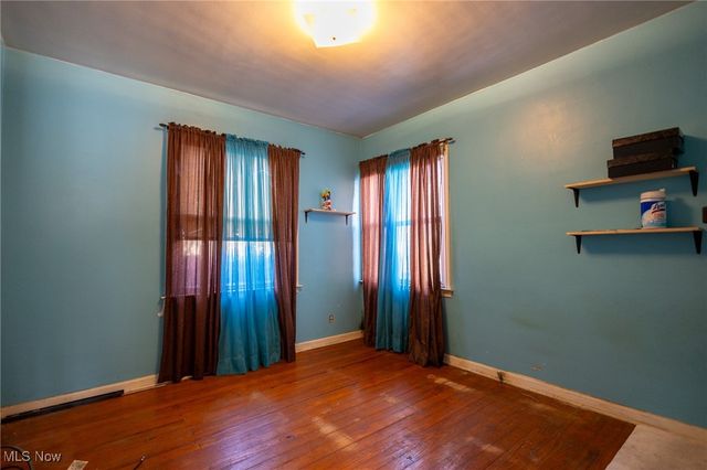 64 Palmetto Avenue, Akron, OH 44301