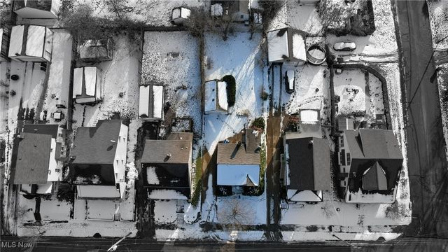 64 Palmetto Avenue, Akron, OH 44301