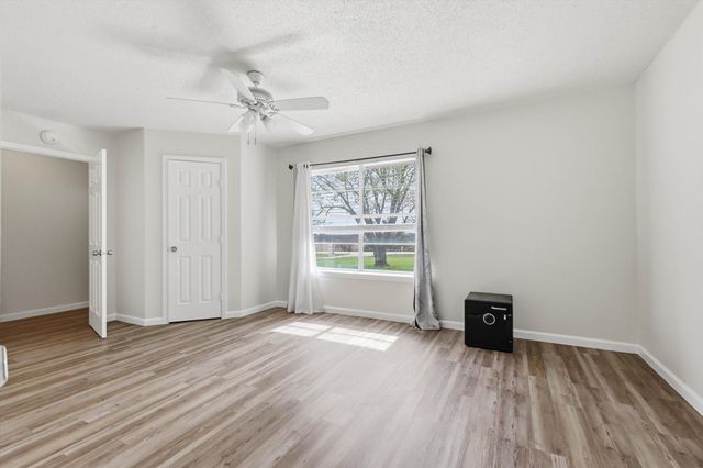 3913 Hickox Road, Rowlett, TX 75089