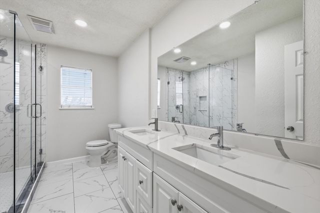 3913 Hickox Road, Rowlett, TX 75089