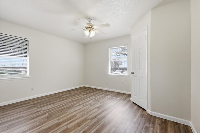 3913 Hickox Road, Rowlett, TX 75089