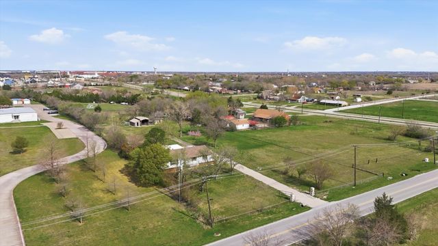 3913 Hickox Road, Rowlett, TX 75089