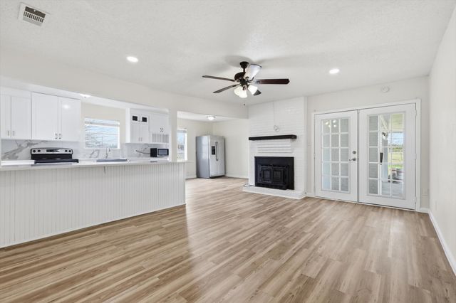 3913 Hickox Road, Rowlett, TX 75089