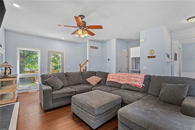 22217 W 51st Street, Shawnee, KS 66226