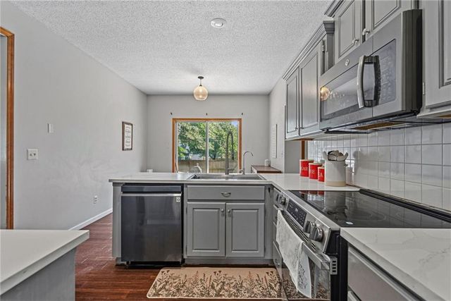 22217 W 51st Street, Shawnee, KS 66226